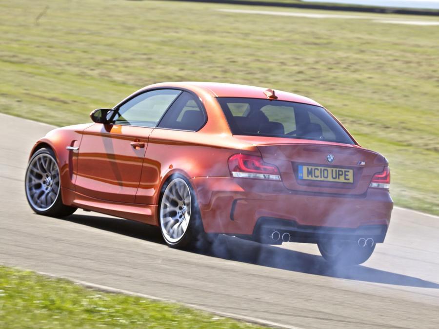  BMW 1-Series M Coupe 2011 года  (UK) (фото 25 из 30)